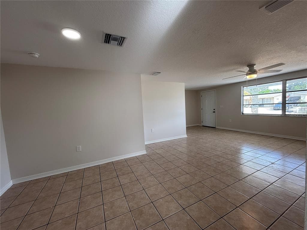 5241 SPARROW DRIVE, HOLIDAY, FL 34690 — zdjęcie 5