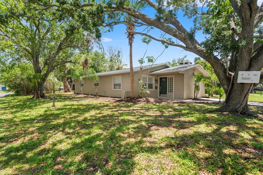 4247 HELENA STREET NE, ST PETERSBURG, FL 33703 — zdjęcie 2