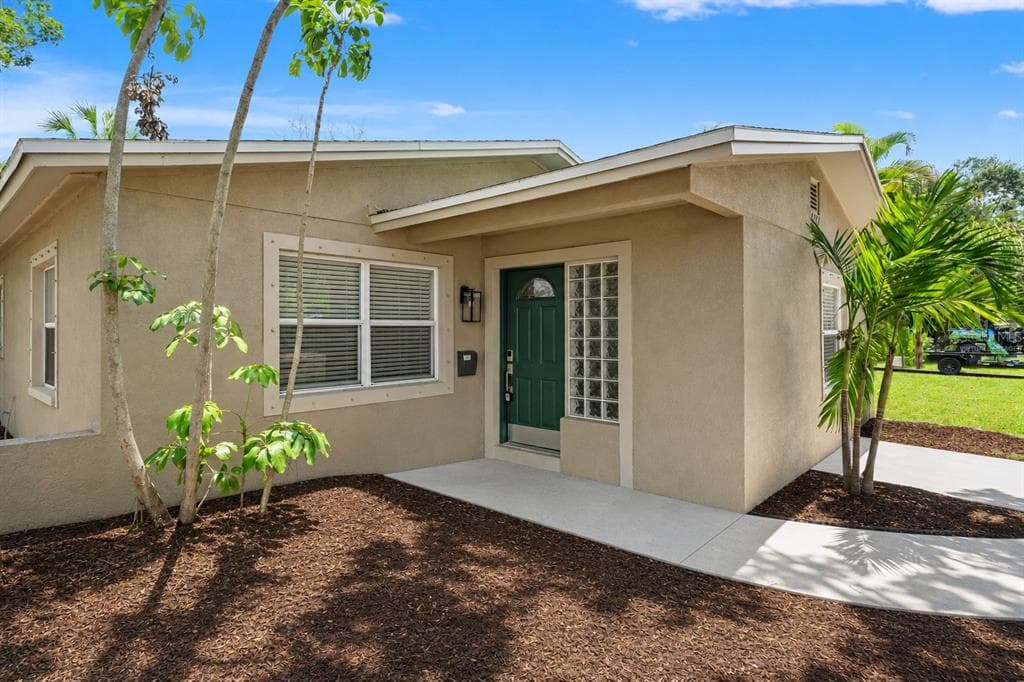 4247 HELENA STREET NE, ST PETERSBURG, FL 33703 — zdjęcie 3