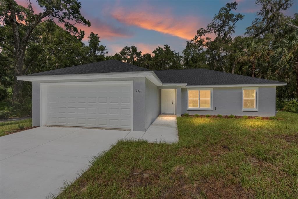 202 FISHER LOOP, OCKLAWAHA, FL 32179
