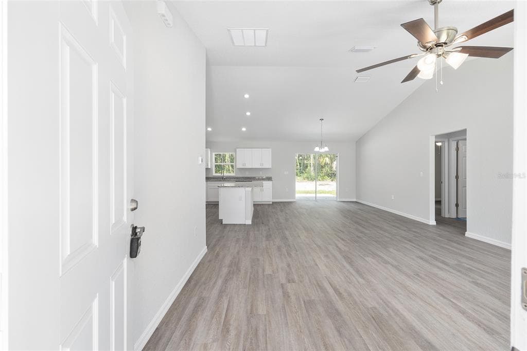 202 FISHER LOOP, OCKLAWAHA, FL 32179 — zdjęcie 4