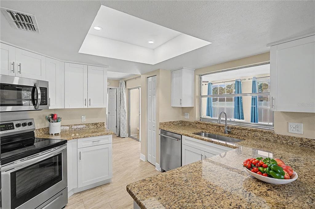 9136 TIARA COURT, NEW PORT RICHEY, FL 34655 — zdjęcie 2