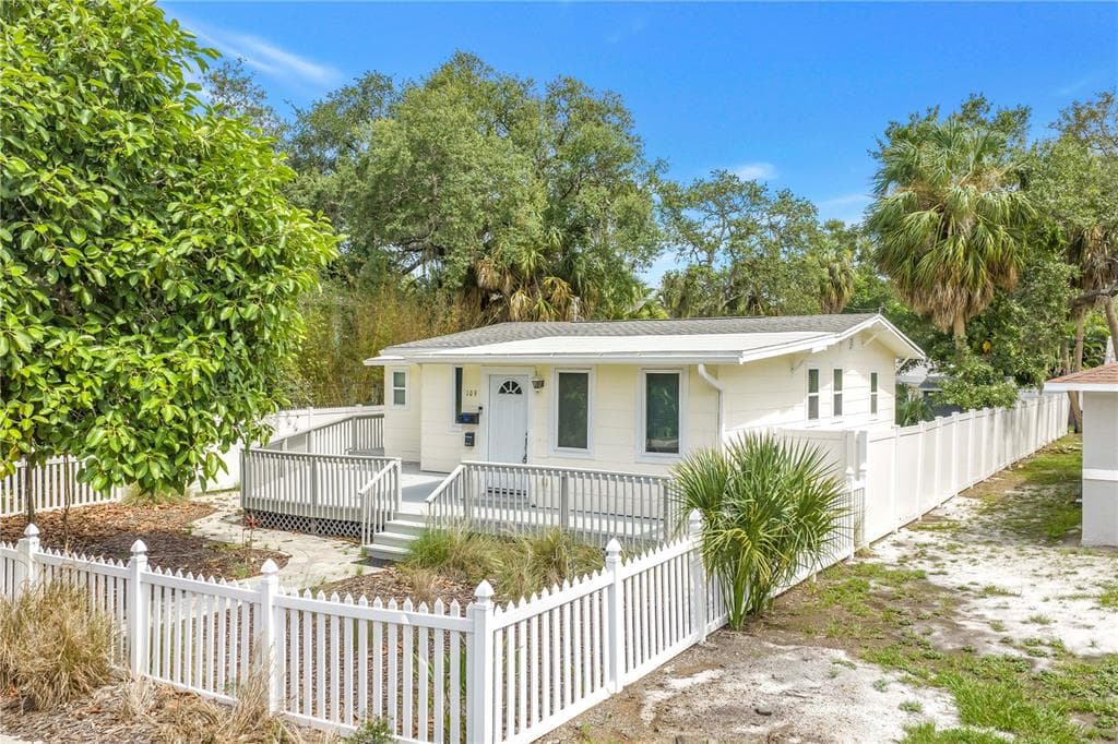 109 20TH AVENUE S, ST PETERSBURG, FL 33705 — zdjęcie 3