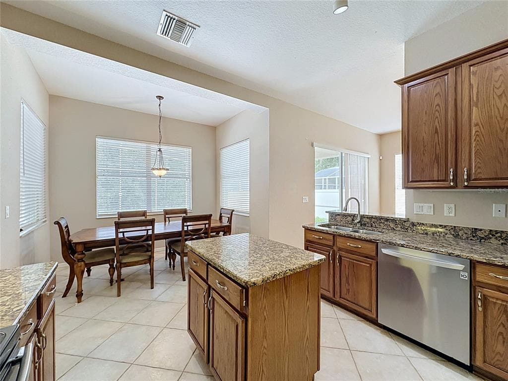 468 PINEWOOD DR, DAVENPORT, FL 33896 — zdjęcie 2