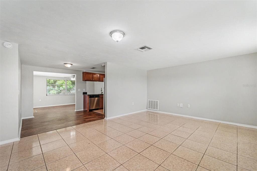 6177 MAPLEWOOD DRIVE, NEW PORT RICHEY, FL 34653 — zdjęcie 4