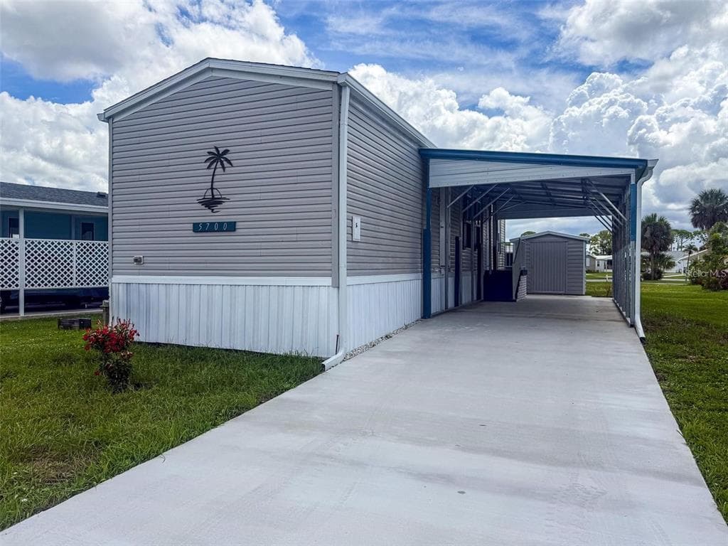 5700 HOLIDAY PARK BOULEVARD, NORTH PORT, FL 34287