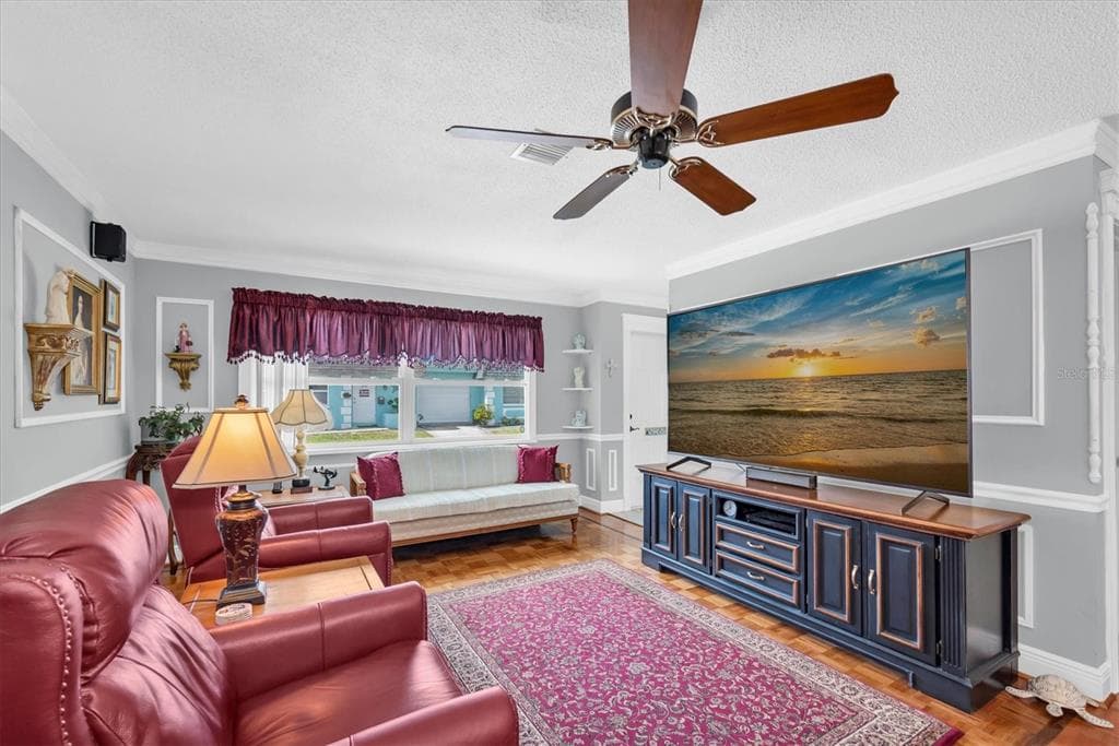 6915 VERSAILLES N, PINELLAS PARK, FL 33781 — zdjęcie 4