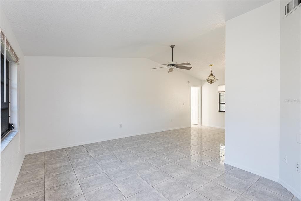 838 JARVIS STREET, PORT CHARLOTTE, FL 33948 — zdjęcie 5