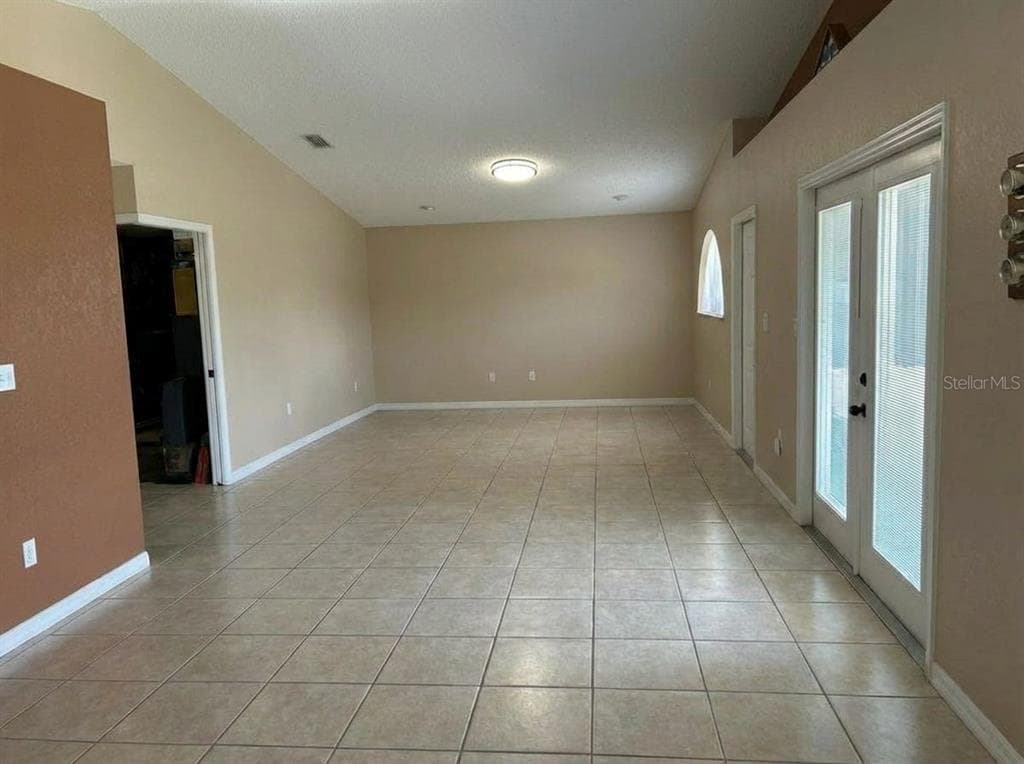 1783 MARYLAND AVENUE NE, ST PETERSBURG, FL 33703 — zdjęcie 2