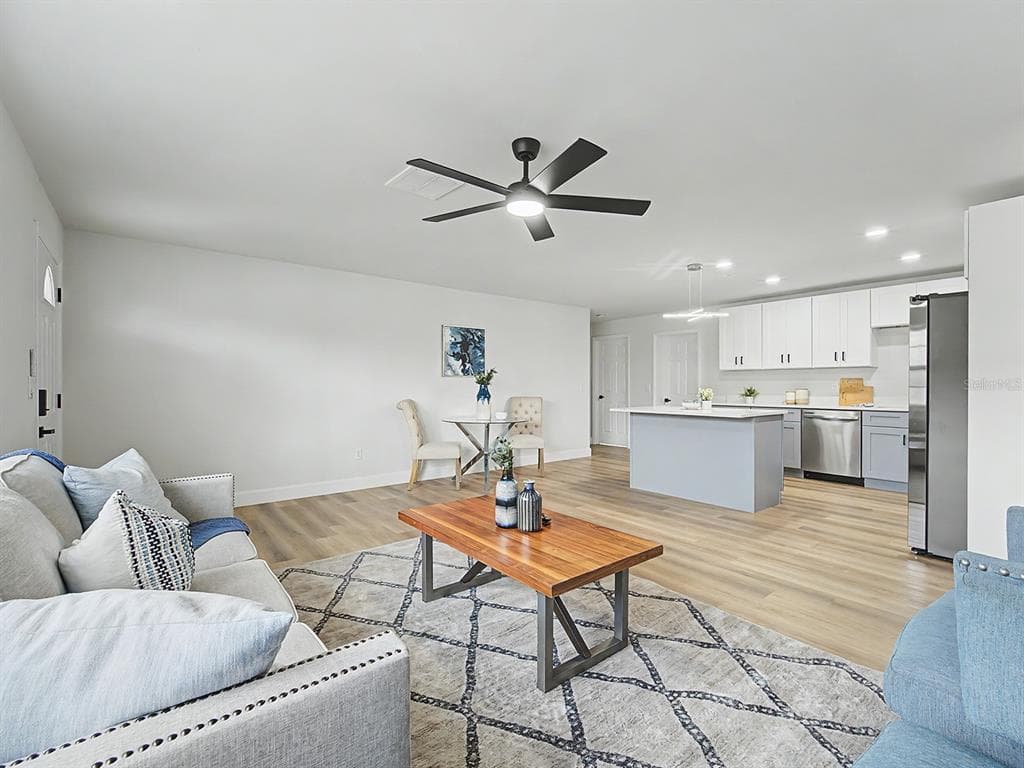 1354 ROSERY ROAD NE, LARGO, FL 33770 — zdjęcie 4