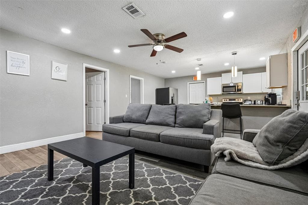 520 FAIRFAX LANE, APOLLO BEACH, FL 33572 — zdjęcie 3