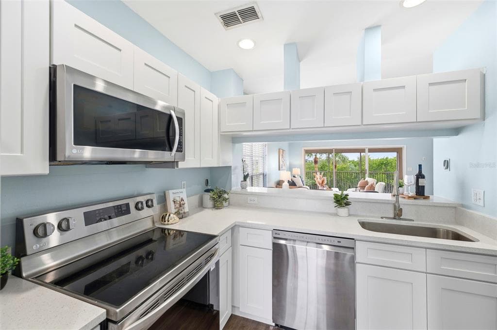 11541 SHIPWATCH DRIVE # 1011, LARGO, FL 33774 — zdjęcie 3