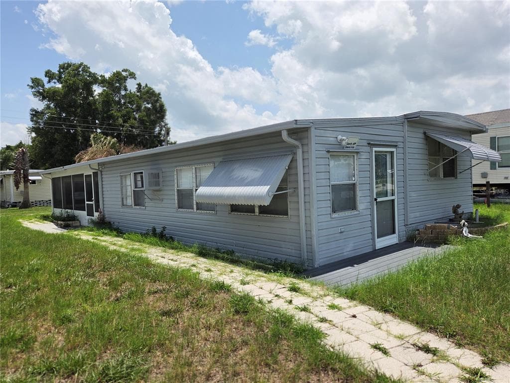 6240 CONNECTICUT STREET, ZEPHYRHILLS, FL 33542 — zdjęcie 2