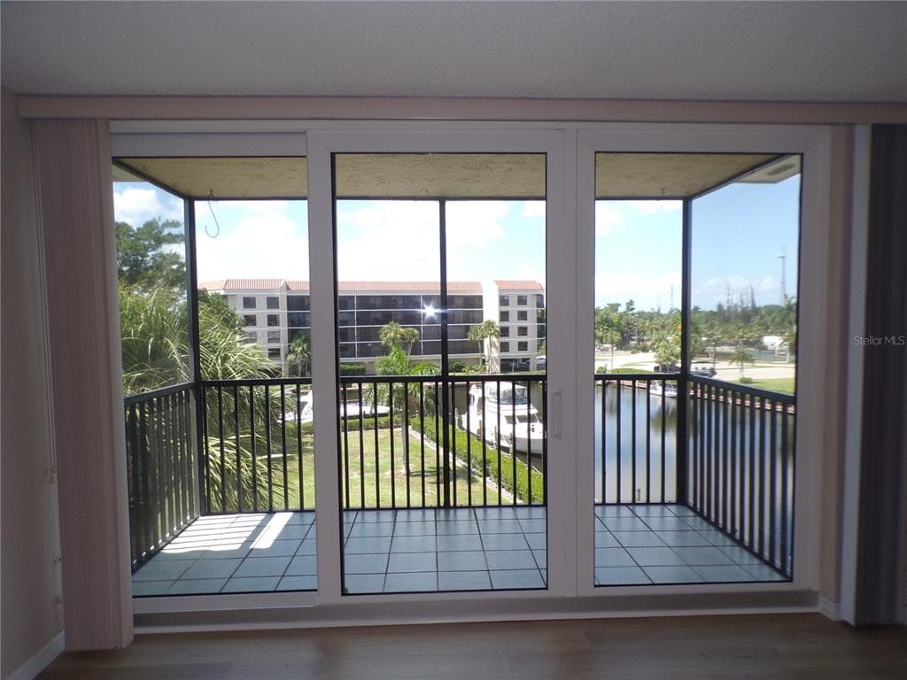 25188 MARION AVE # A-309, PUNTA GORDA, FL 33950 — zdjęcie 4