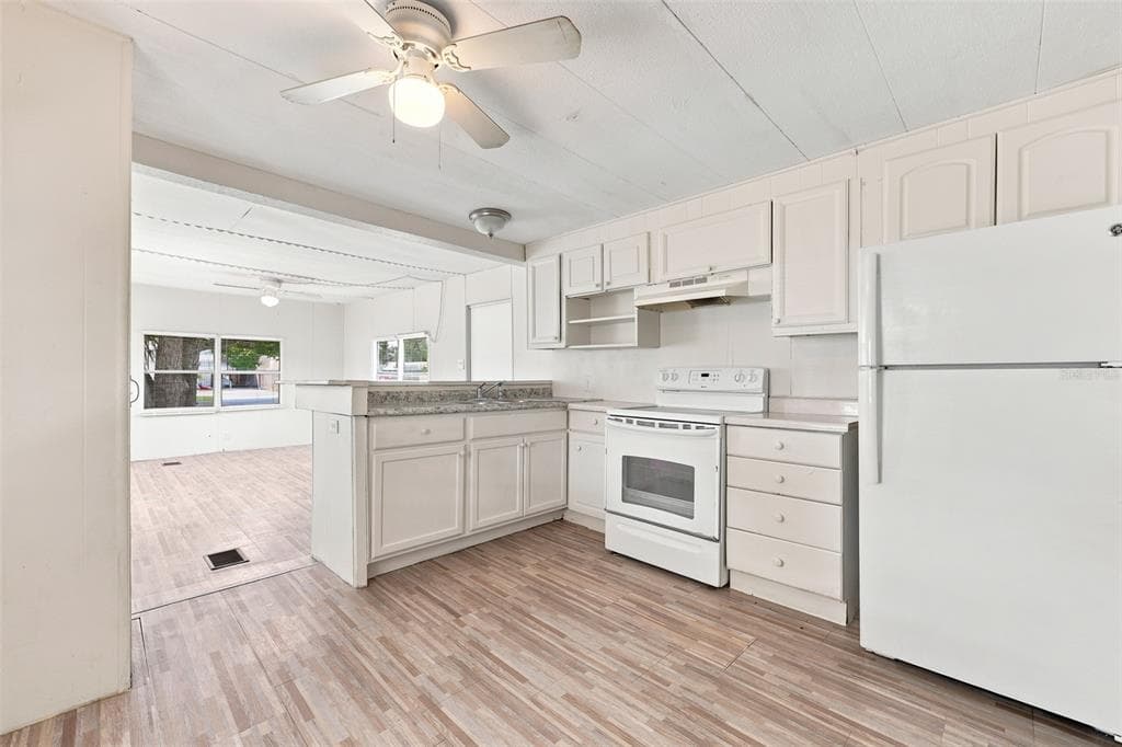 7205 COMMONS BOULEVARD, PORT RICHEY, FL 34668 — zdjęcie 5