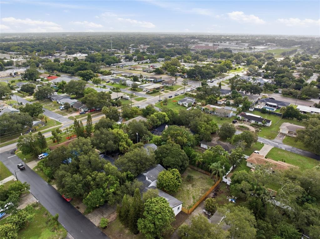 809 WOODCREST AVENUE, CLEARWATER, FL 33756 — zdjęcie 4