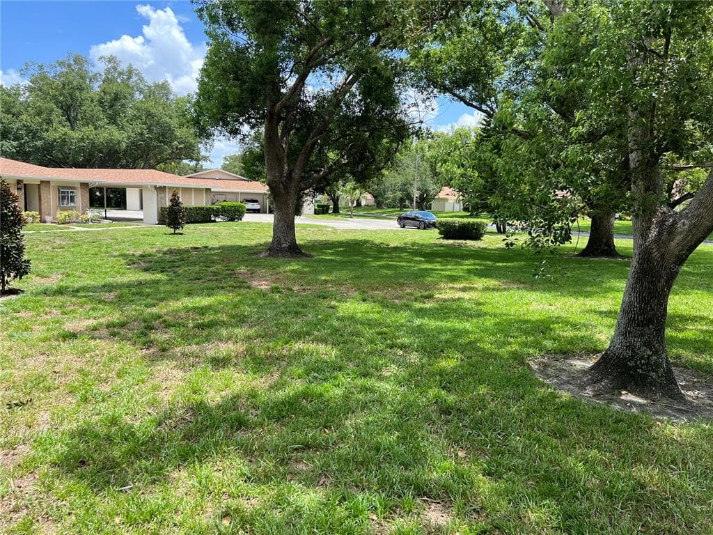 2297 LARK CIRCLE E # C, PALM HARBOR, FL 34684 — zdjęcie 2
