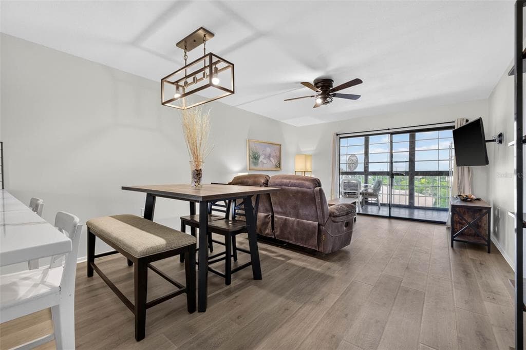 9860 62ND TERRACE N # 1048, ST PETERSBURG, FL 33708 — zdjęcie 2