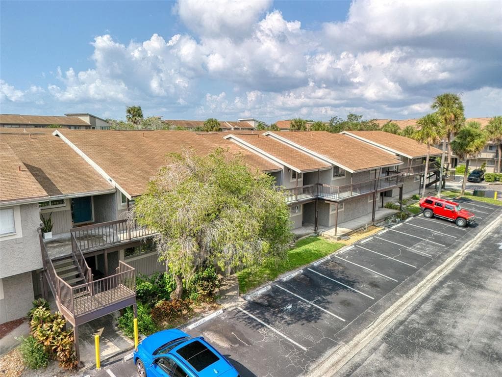 6334 NEWTOWN CIRCLE # 34B4, TAMPA, FL 33615