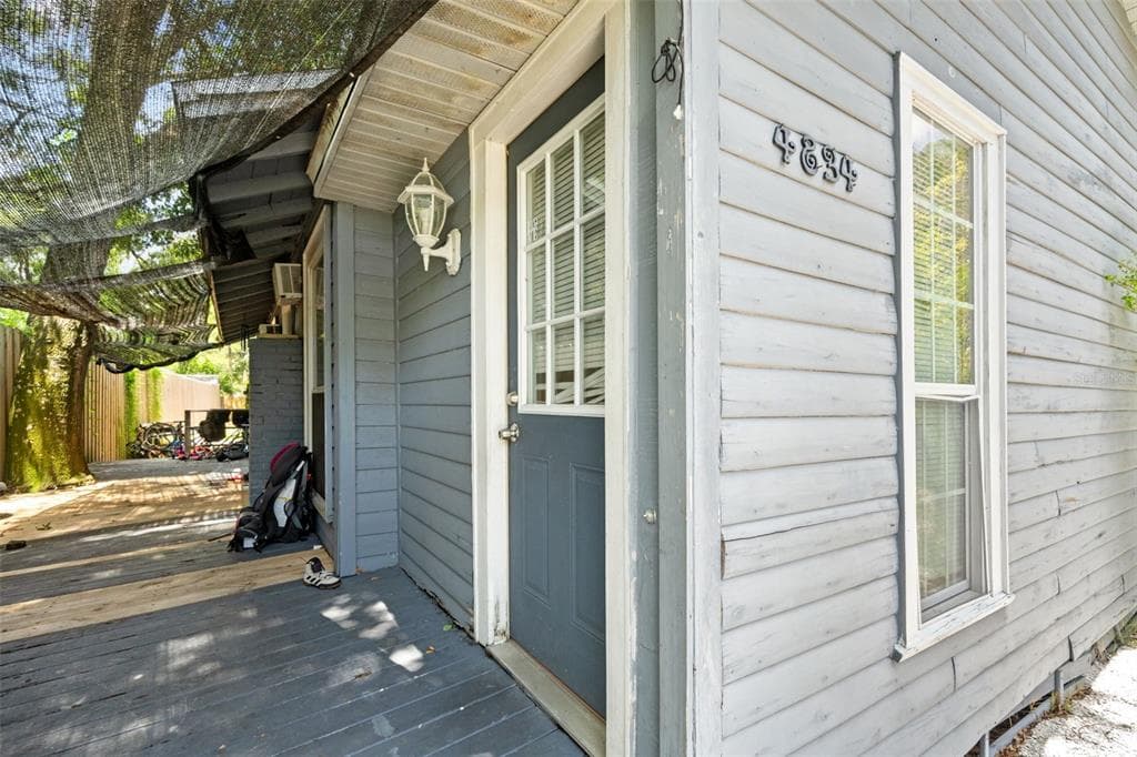 4834 TAYLOR STREET N, ST PETERSBURG, FL 33714 — zdjęcie 2