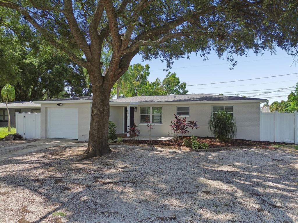 8672 78TH PLACE, SEMINOLE, FL 33777 — zdjęcie 2