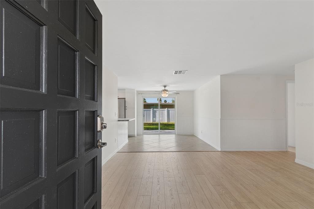 8672 78TH PLACE, SEMINOLE, FL 33777 — zdjęcie 4