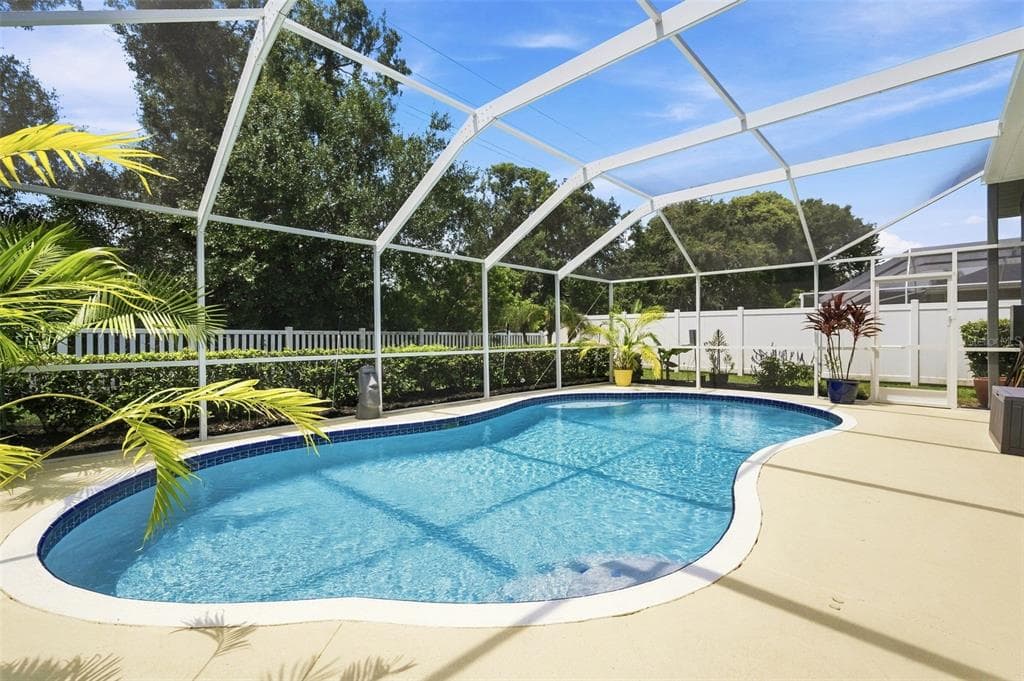 22608 KILLINGTON BOULEVARD, LAND O LAKES, FL 34639 — zdjęcie 2