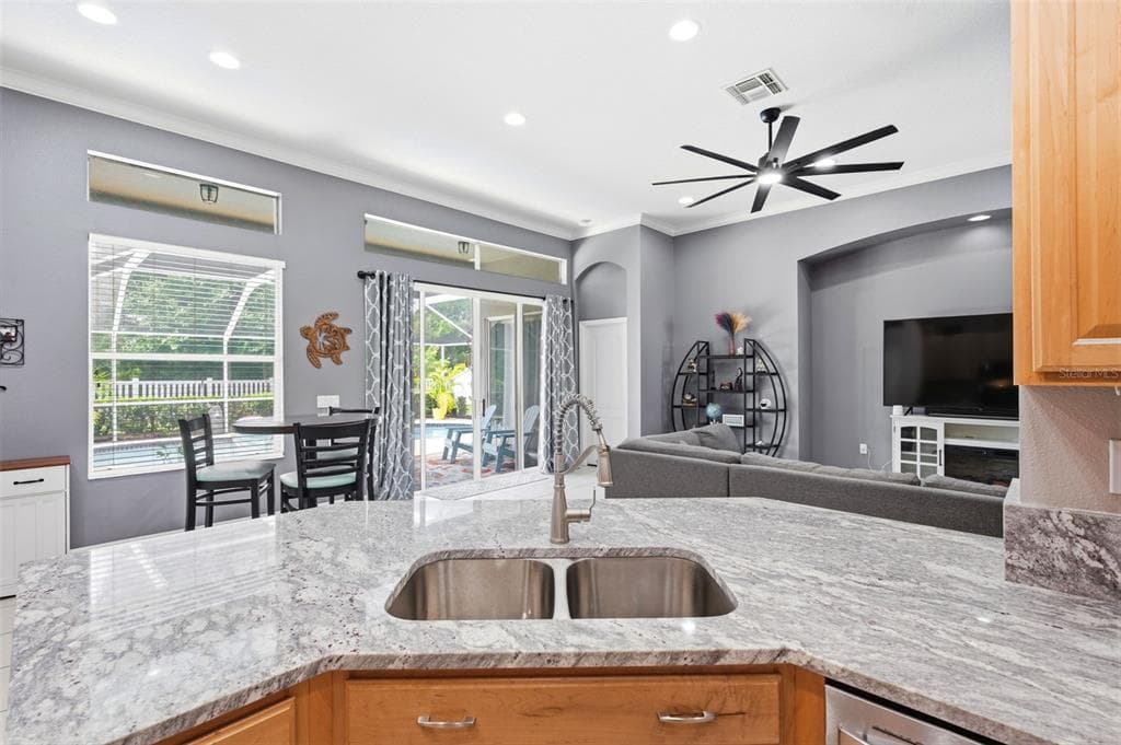22608 KILLINGTON BOULEVARD, LAND O LAKES, FL 34639 — zdjęcie 5
