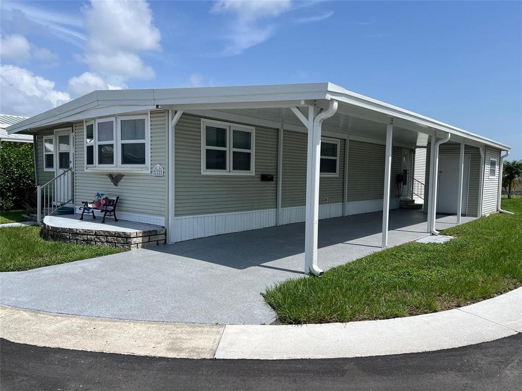 11300 124TH AVENUE # 122, LARGO, FL 33778