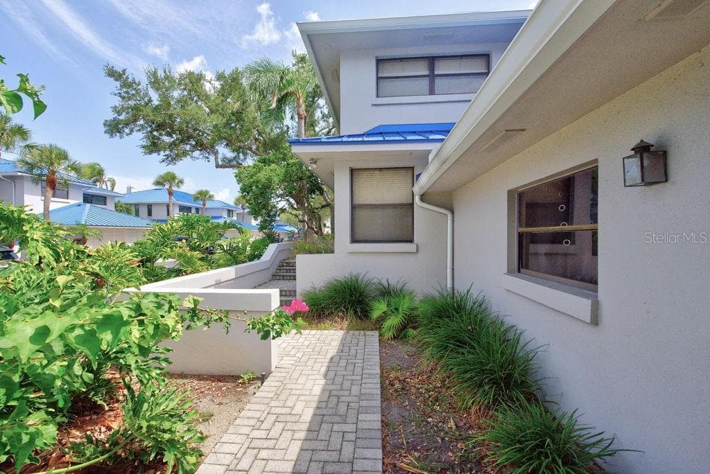 1672 WATERMARK CIRCLE NE, ST PETERSBURG, FL 33702 — zdjęcie 5