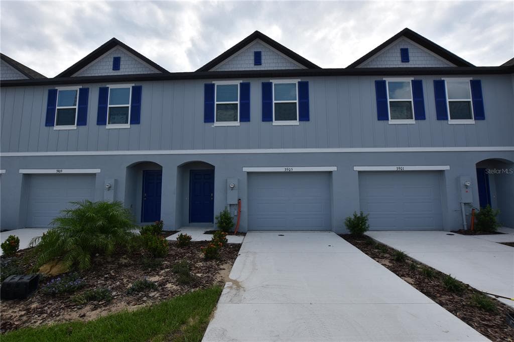 3905 ACADEMIA AVENUE, LAKELAND, FL 33803