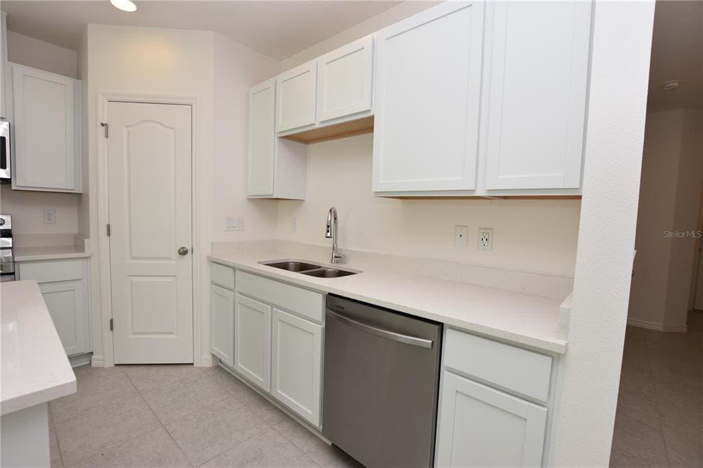 3905 ACADEMIA AVENUE, LAKELAND, FL 33803 — zdjęcie 4