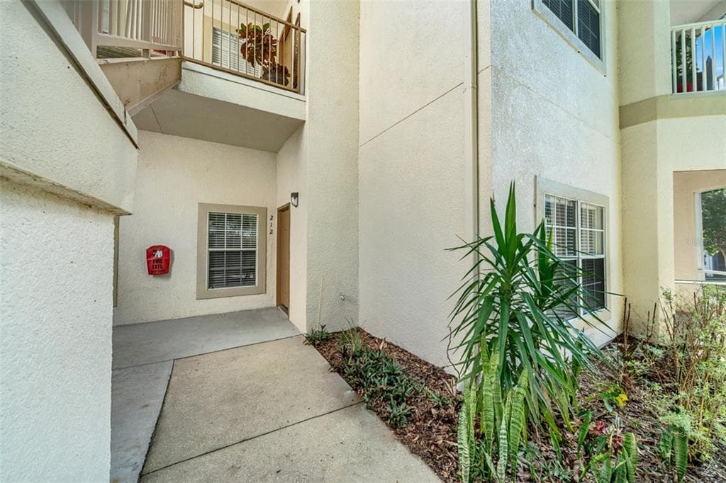 970 N SPRING GARDEN AVENUE # 212, DELAND, FL 32720 — zdjęcie 3
