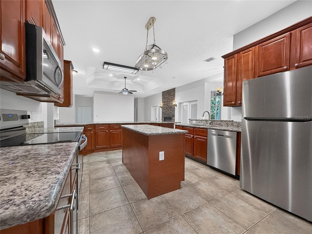 8684 A D MIMS ROAD, ORLANDO, FL 32818 — zdjęcie 2
