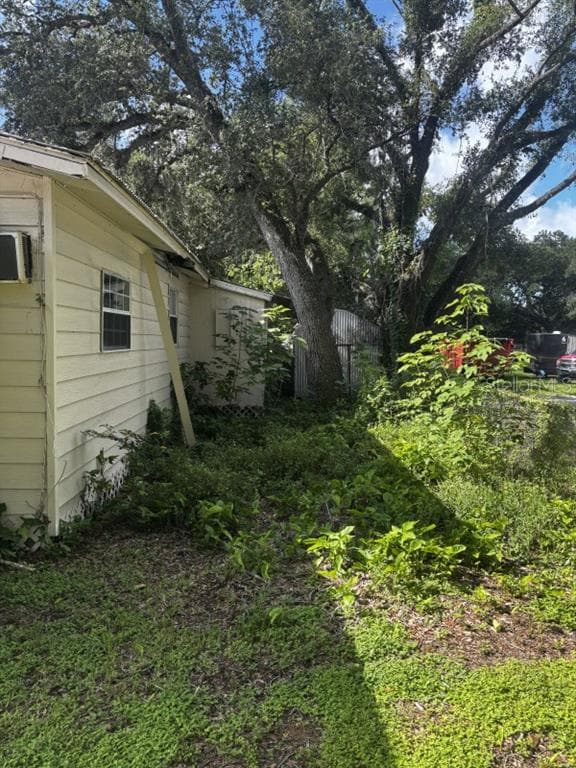 7221 WESTINGHOUSE AVENUE, TAMPA, FL 33619 — zdjęcie 2