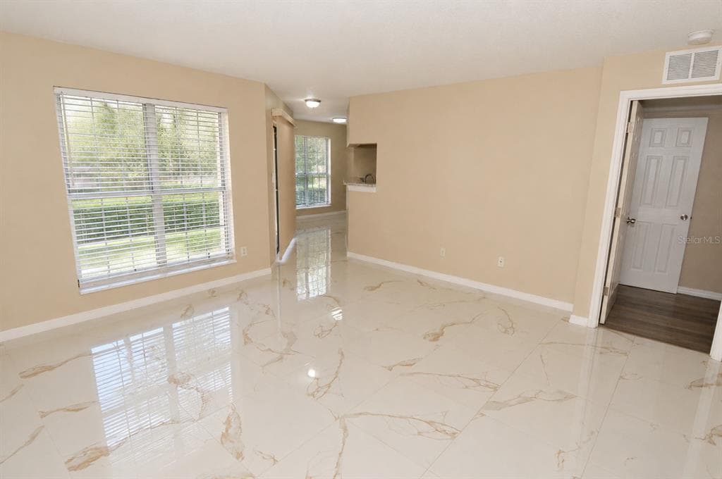 8764 MALLARD RESERVE DRIVE # 101, TAMPA, FL 33614 — zdjęcie 3