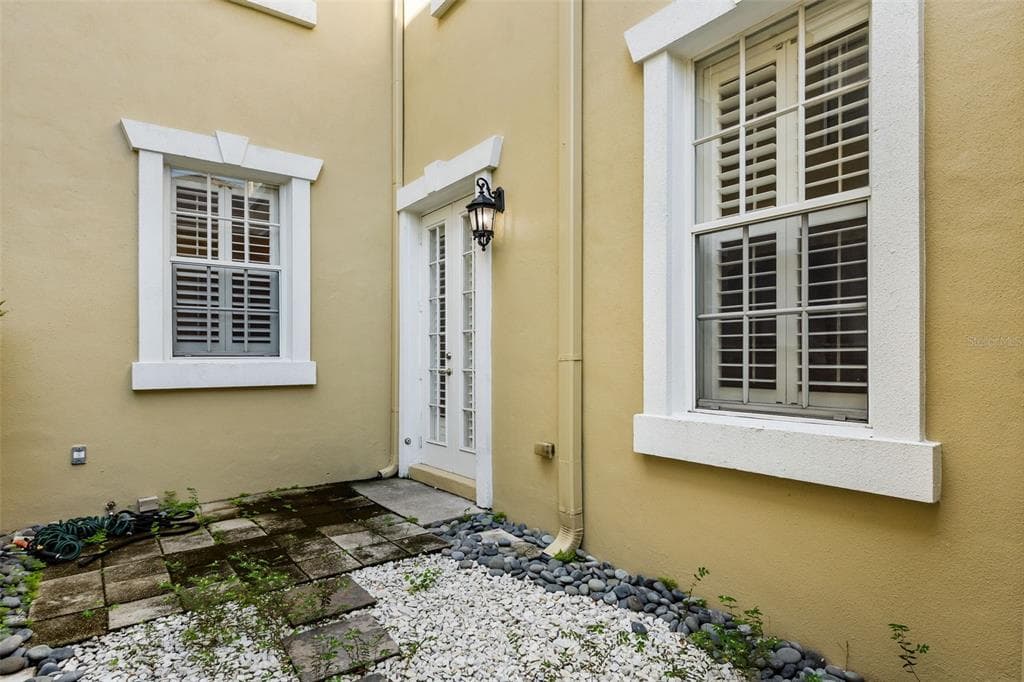 2419 VICTORIA GARDENS LANE, TAMPA, FL 33609 — zdjęcie 5