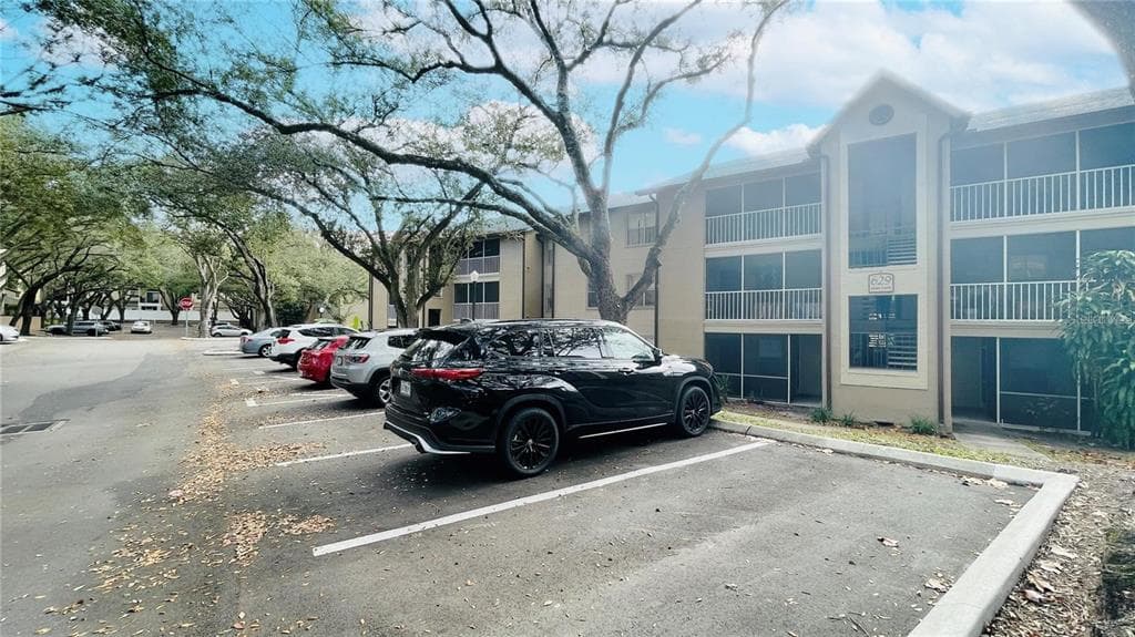 629 DORY LANE # 202, ALTAMONTE SPRINGS, FL 32714