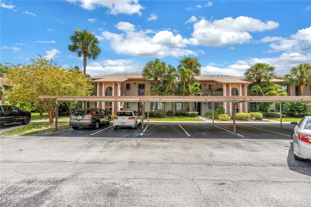 723 83RD AVENUE N # 102, ST PETERSBURG, FL 33702 — zdjęcie 2