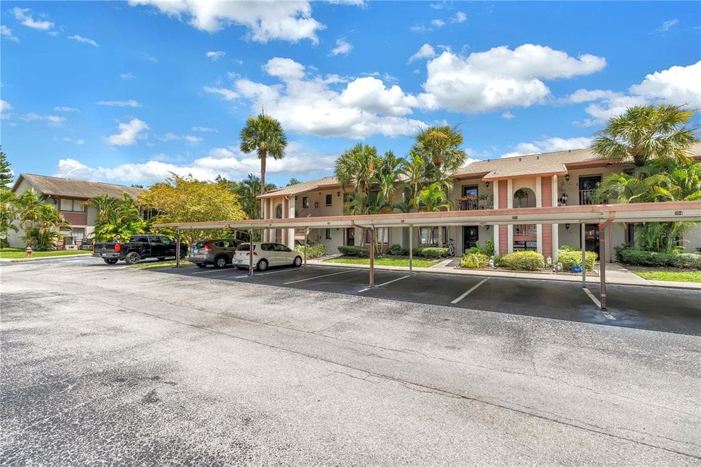 723 83RD AVENUE N # 102, ST PETERSBURG, FL 33702