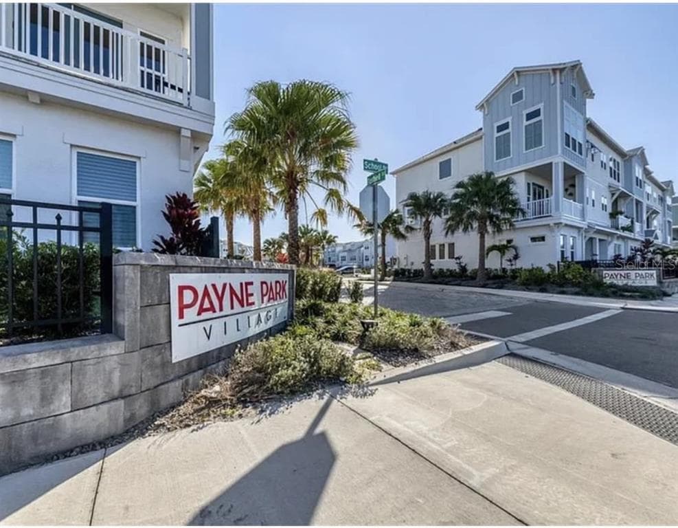 2317 LINDSTROM STREET, SARASOTA, FL 34237 — zdjęcie 2