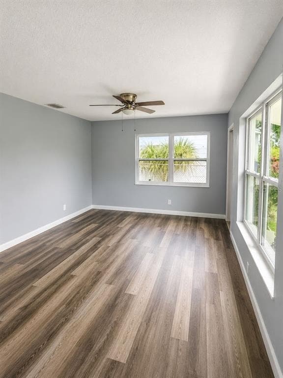 517 73RD AVENUE N, ST PETERSBURG, FL 33702 — zdjęcie 2