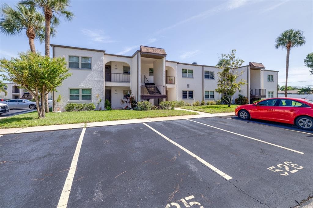 7701 STARKEY ROAD # 528, SEMINOLE, FL 33777 — zdjęcie 3