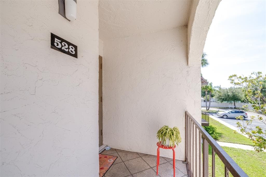 7701 STARKEY ROAD # 528, SEMINOLE, FL 33777 — zdjęcie 5