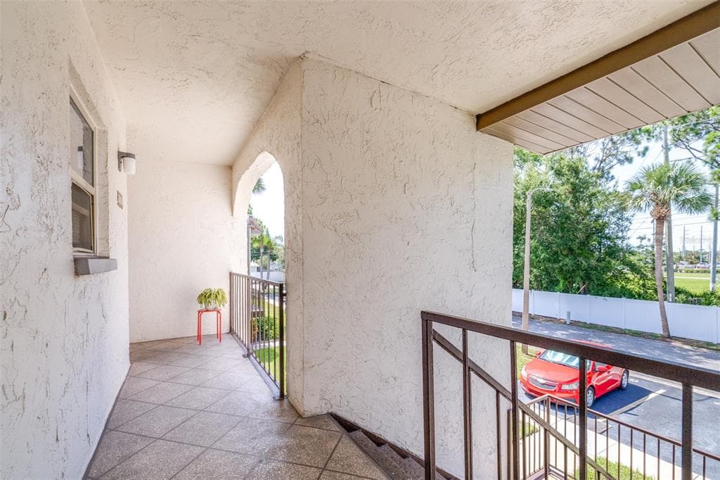 7701 STARKEY ROAD # 528, SEMINOLE, FL 33777 — zdjęcie 4
