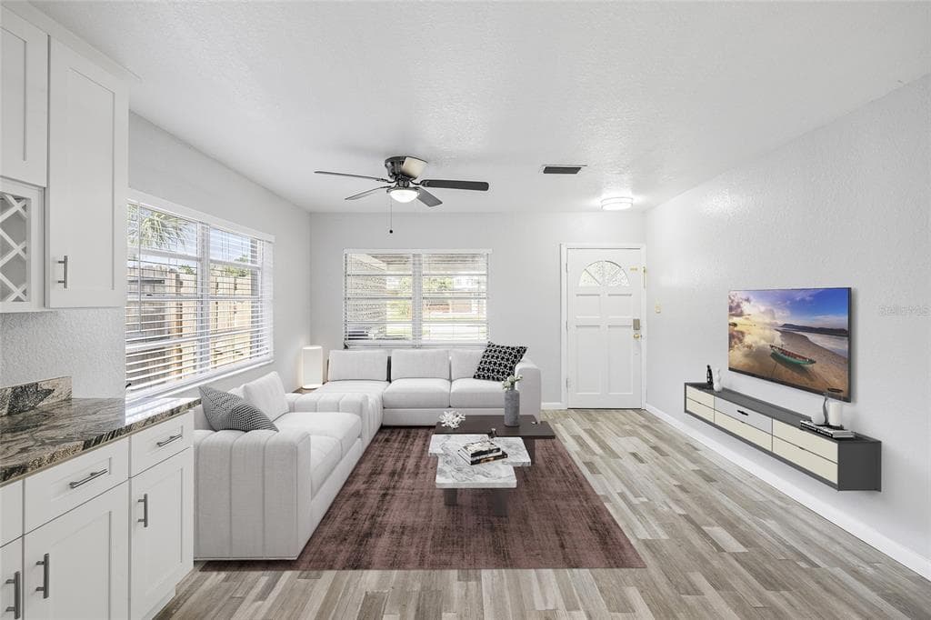 206 N GUNLOCK AVENUE, TAMPA, FL 33609 — zdjęcie 3