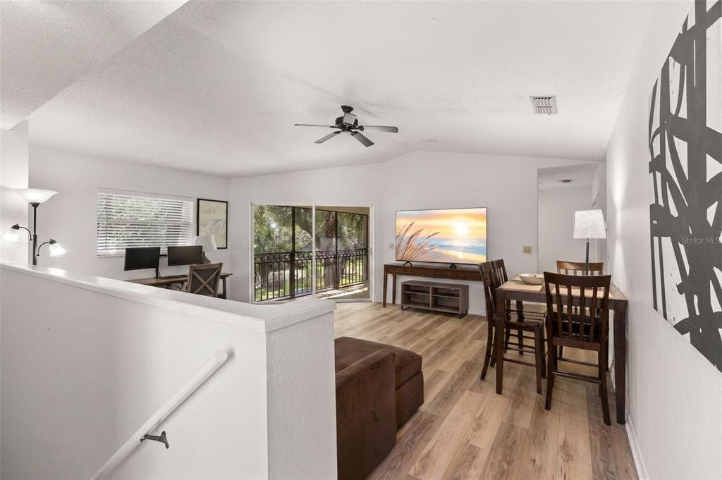 500 SANTA CRUZ PLACE NE # F, ST PETERSBURG, FL 33703 — zdjęcie 3