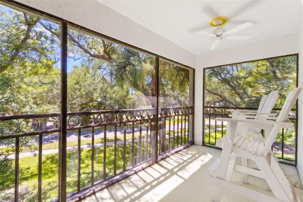 500 SANTA CRUZ PLACE NE # F, ST PETERSBURG, FL 33703 — zdjęcie 5