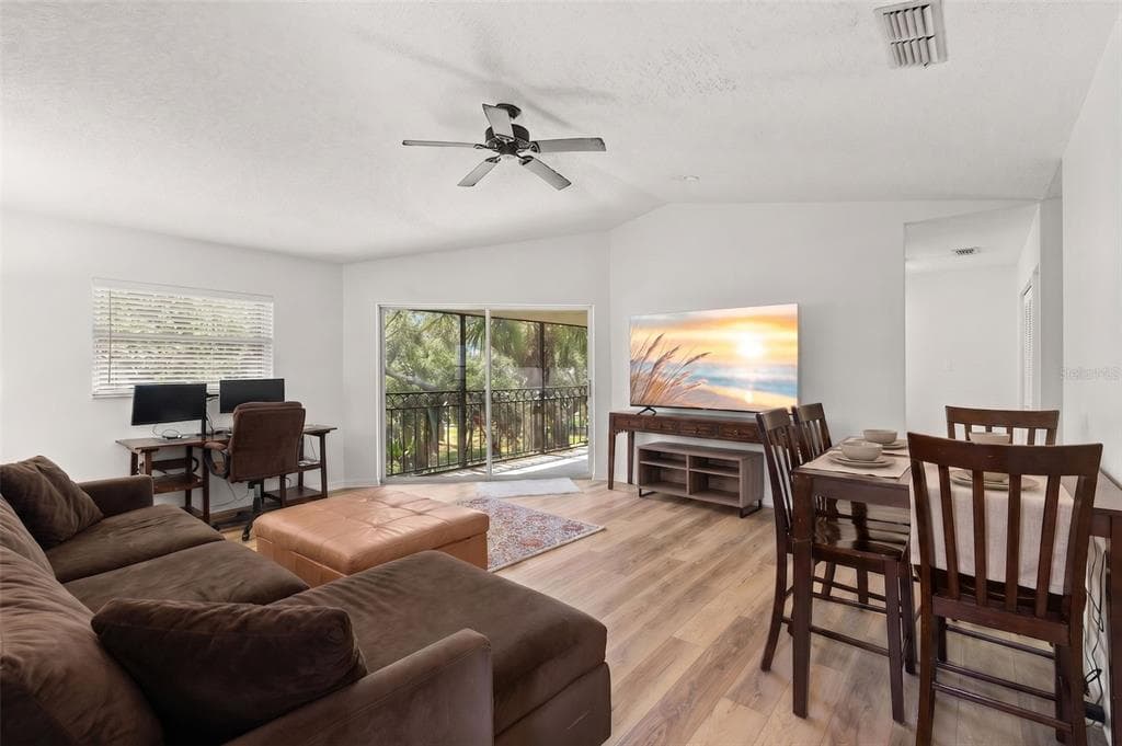 500 SANTA CRUZ PLACE NE # F, ST PETERSBURG, FL 33703 — zdjęcie 4