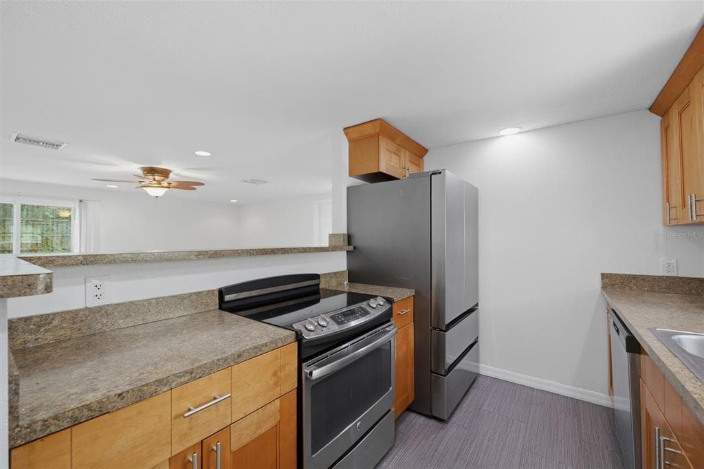 2804 APPLEWOOD DRIVE, CLEARWATER, FL 33759 — zdjęcie 4